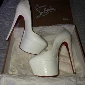 ‼️PRICE DROP‼️‼️ platform  Christian Louboutins